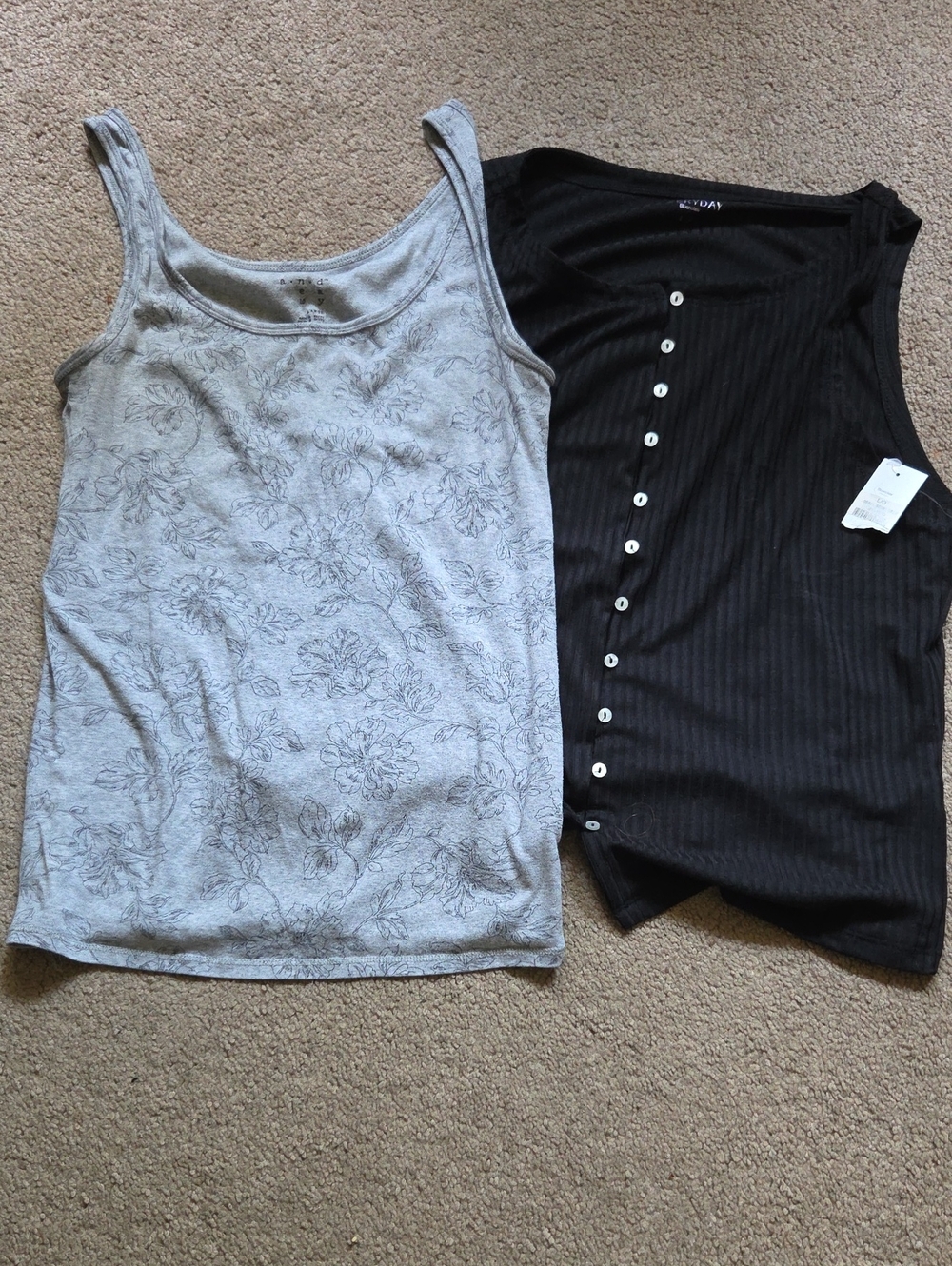 Bluenotes Black Ribbed Button-Front Tank & Light Gray Floral Scoop Tank Top Set